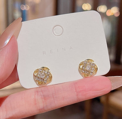 Cozy Studs