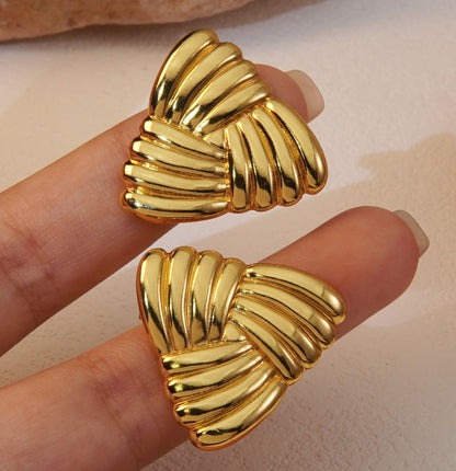anti tarnish light weight office wear stud